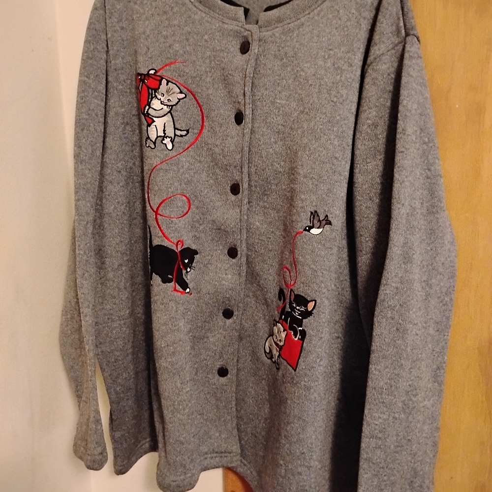 Gray Cat Embroidered Women's Sweater